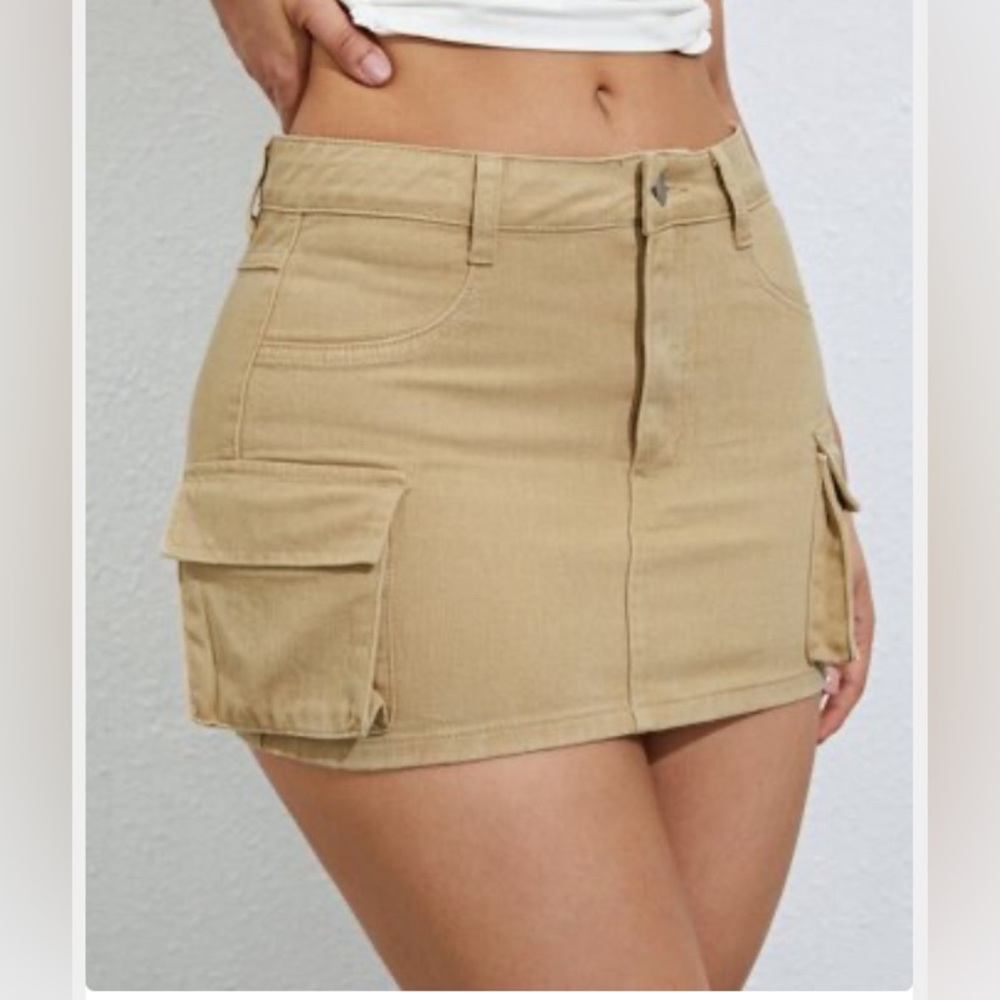 SHEIN Women’s Tan Mini Skirt